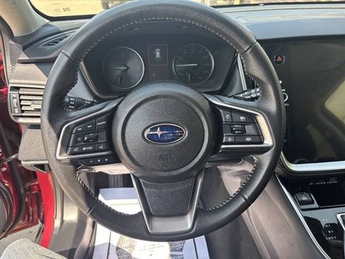 Used 2025 Subaru Outback Premium AWD/4WD image 5