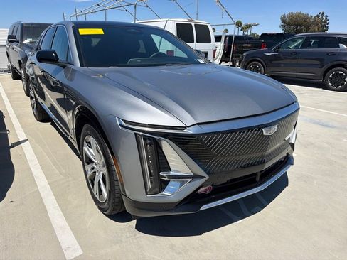 Certified 2024 Cadillac Lyriq Tech w/ Driver Assist Package RWD image 3