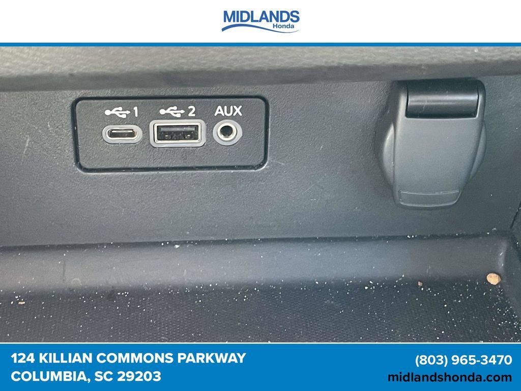 Used 2025 Nissan Altima 2.5 SV FWD image 29