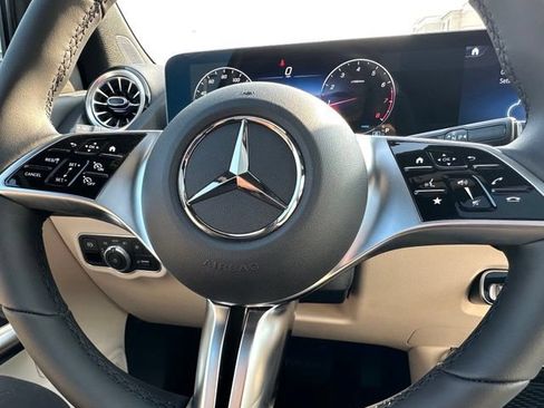 New 2026 Mercedes-Benz GLA 250 4MATIC image 18
