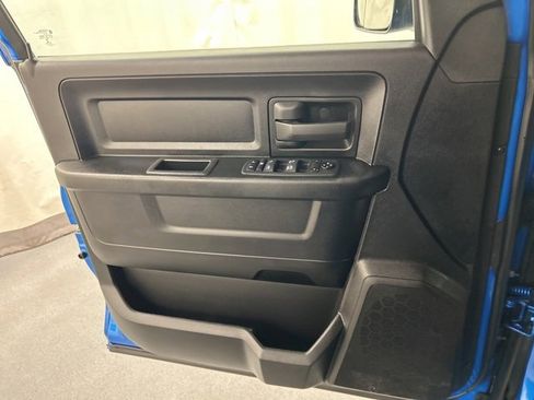 Used 2022 RAM 1500 Express w/ Wheel & Sound Group image 21