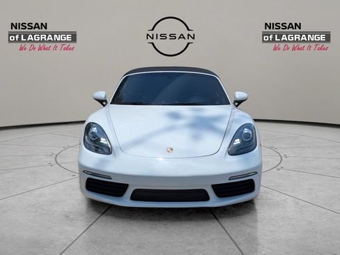 Used 2018 Porsche 718 Boxster RWD image 3