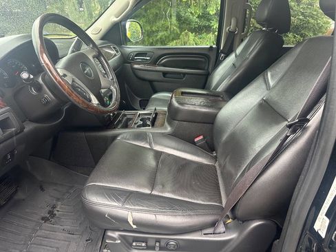 Used 2014 GMC Yukon XL Denali AWD/4WD image 10