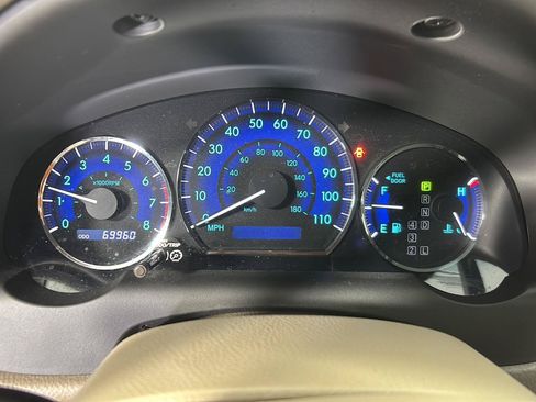 Used 2008 Toyota Sienna FWD image 3
