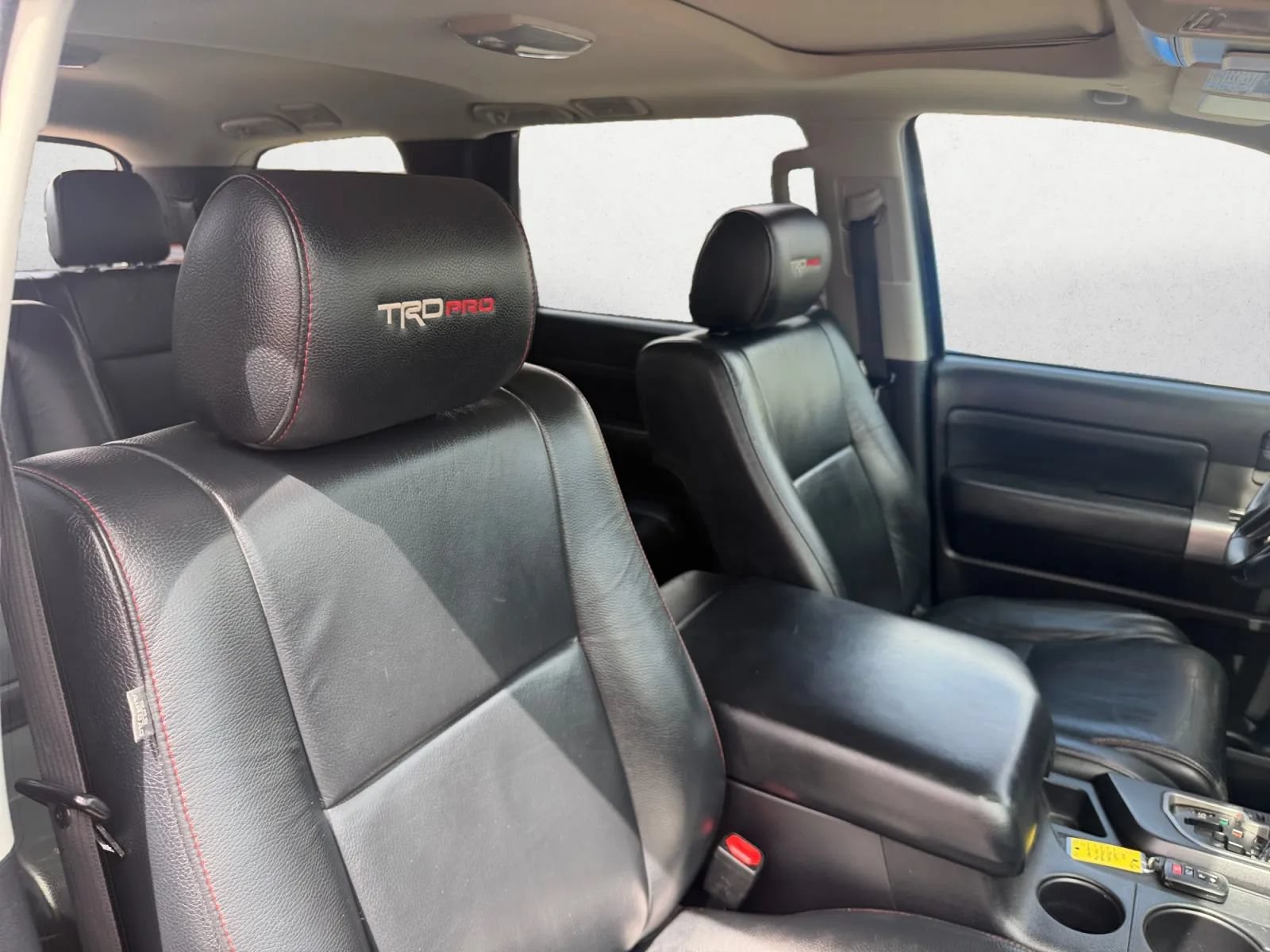 Used 2020 Toyota Sequoia TRD Pro w/ Carpet Mat Package (TMS) AWD/4WD image 23