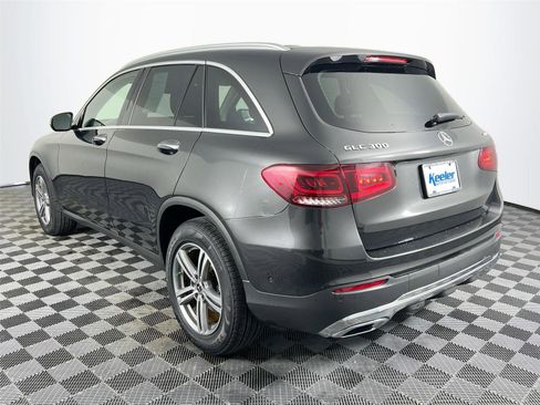 Used 2021 Mercedes-Benz GLC 300 4MATIC image 4