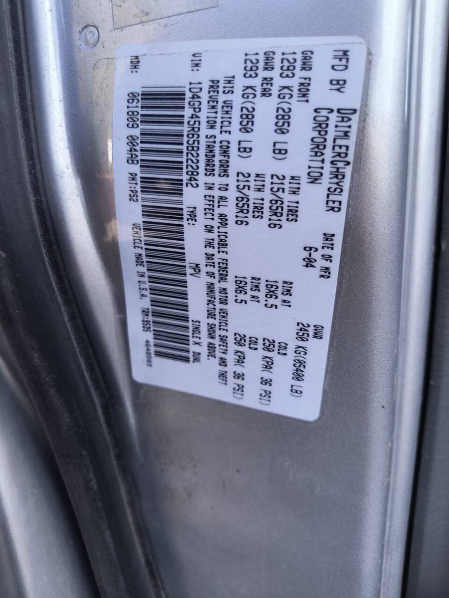 Used 2005 Dodge Caravan SXT FWD image 41