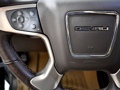 Used 2017 GMC Yukon XL Denali w/ Open Road Package image 28