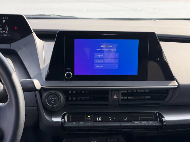 Certified 2023 Toyota Prius LE AWD/4WD image 18