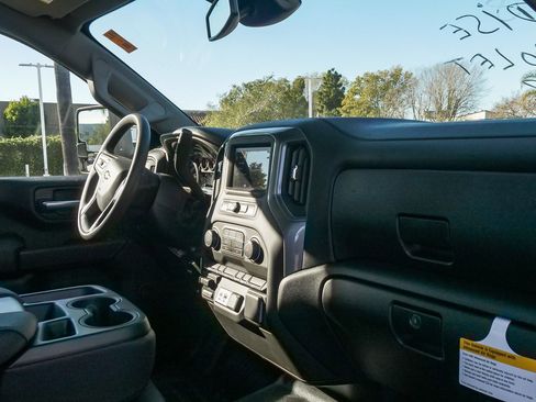 New 2026 Chevrolet Silverado 2500 W/T w/ WT Convenience Package image 11