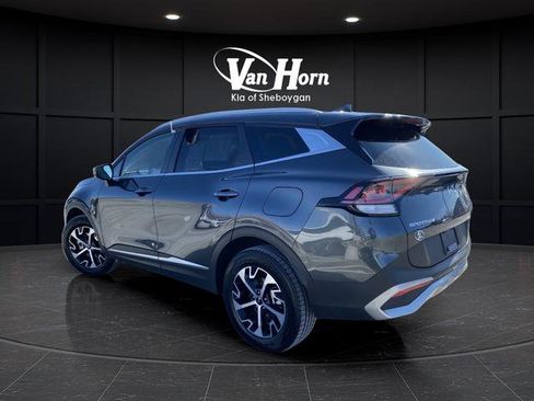Certified 2024 Kia Sportage EX image 3