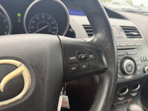 Used 2012 MAZDA MAZDA3 i Touring FWD image 17