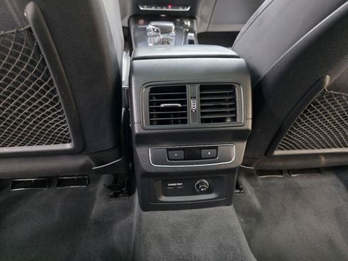 Used 2020 Audi SQ5 Prestige w/ Prestige Package AWD/4WD image 28