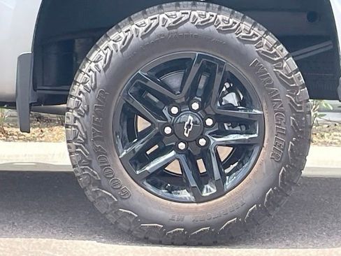 Used 2024 Chevrolet Silverado 1500 LT Trail Boss w/ Protection Package AWD/4WD image 18