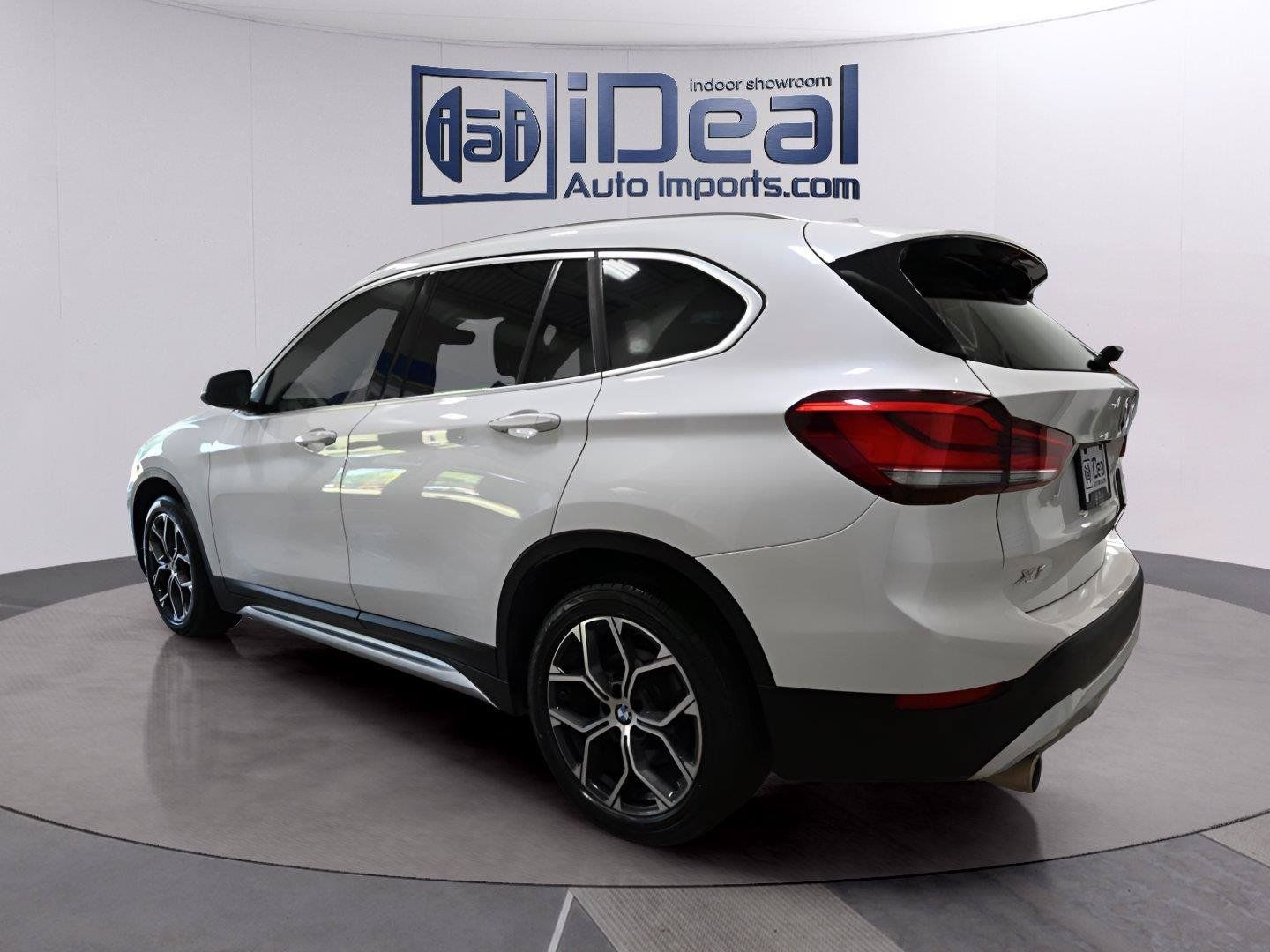 Used 2021 BMW X1 xDrive28i AWD/4WD image 3