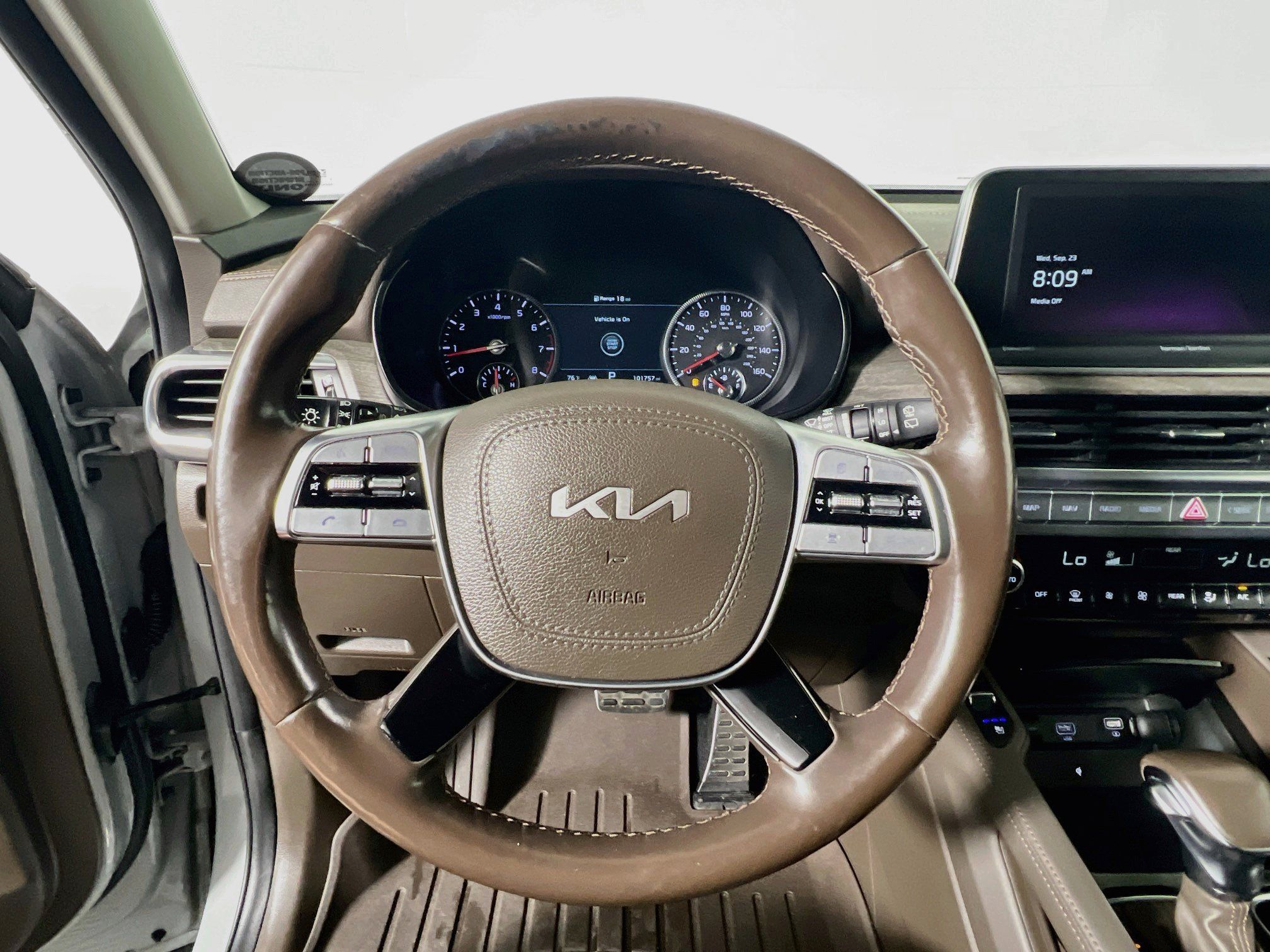 Used 2022 Kia Telluride SX w/ Nightfall Edition Package AWD/4WD image 17