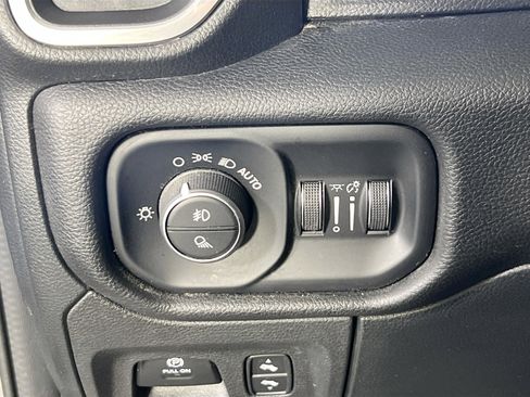 Used 2022 RAM 1500 Laramie image 10