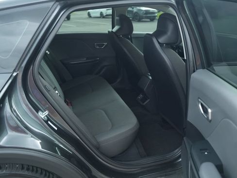 Used 2025 Kia K4 FWD image 22