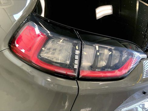 Used 2019 Jeep Cherokee Latitude Plus w/ Cold Weather Group image 26