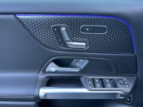 New 2026 Mercedes-Benz GLB 250 image 10