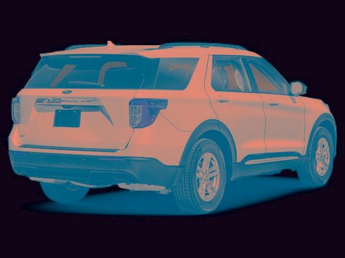 Certified 2023 Ford Explorer XLT w/ Equipment Group 202A AWD/4WD image 2