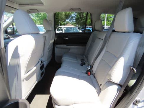 Used 2021 Honda Pilot Special Edition image 13