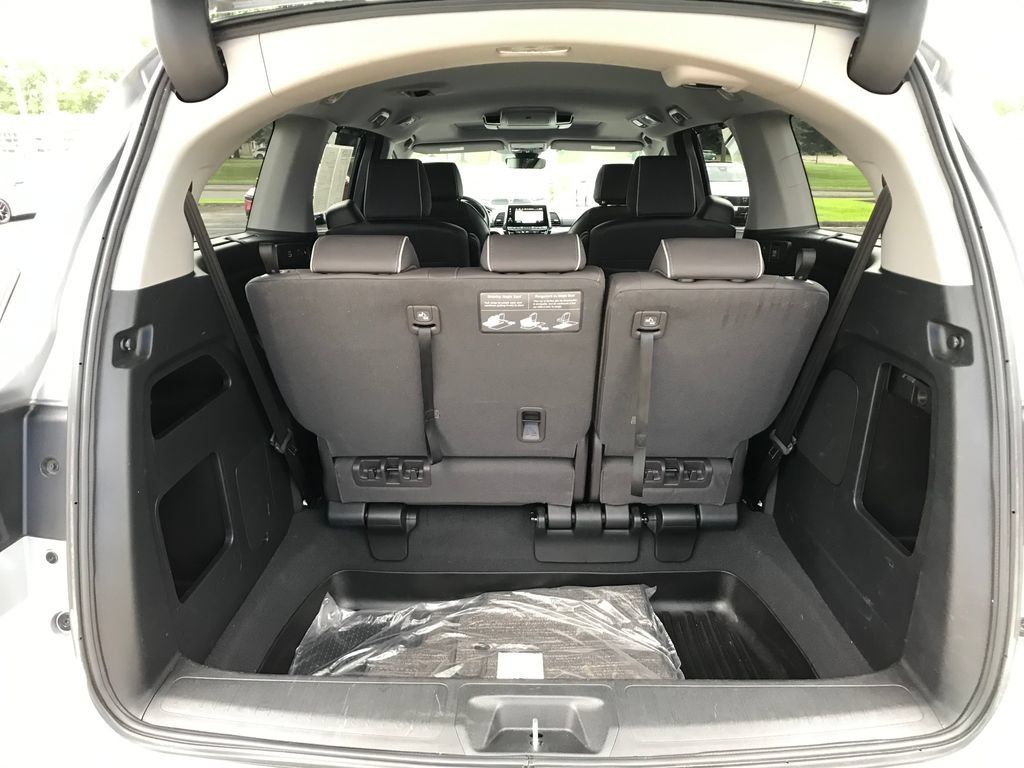 Used 2022 Honda Odyssey Elite image 9
