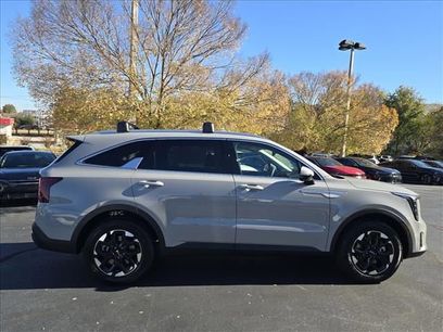 New 2026 Kia Sorento S w/ S Panoramic Sunroof Package