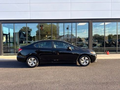 Used 2014 Honda Civic LX image 2