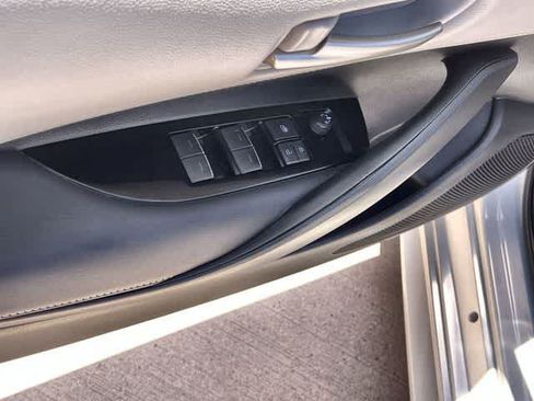 Used 2023 Toyota Corolla SE FWD image 30