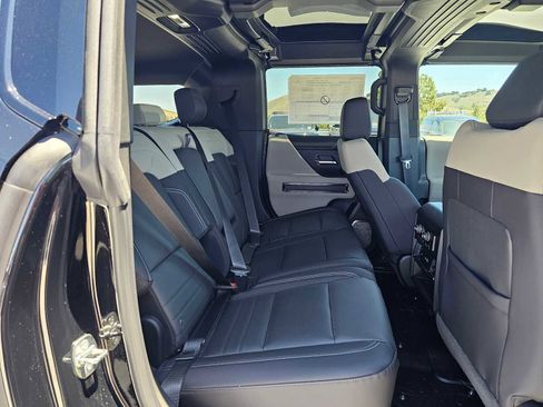 New 2026 GMC Hummer EV SUV AWD/4WD image 12