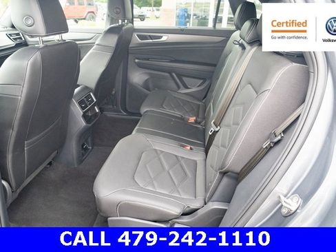 Certified 2024 Volkswagen Atlas Cross Sport SE image 30