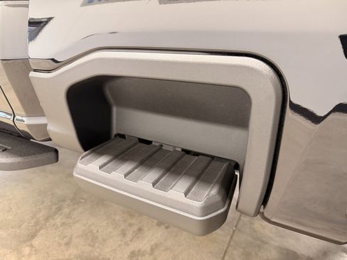 Used 2023 Ford F250 Lariat w/ Lariat Ultimate Package image 17