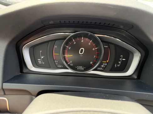 Used 2017 Volvo V60 T5 Premier w/ Convenience Package FWD image 30