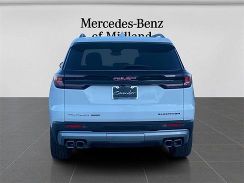Used 2024 GMC Acadia Elevation image 6