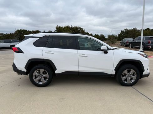 Used 2024 Toyota RAV4 XLE image 4