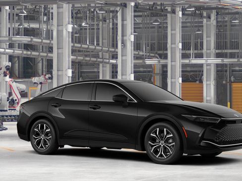 New 2026 Toyota Crown XLE AWD/4WD image 14