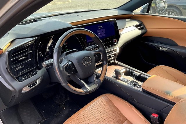Used 2024 Lexus RX 350 w/ Convenience Package AWD/4WD image 2