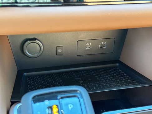 New 2025 Nissan Pathfinder Platinum image 32