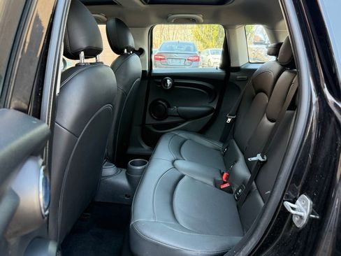 Used 2020 MINI Cooper 4-Door Hardtop w/ Storage Package image 13