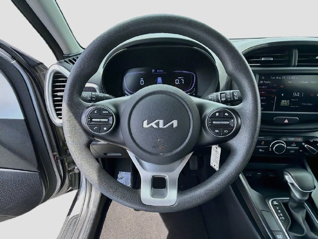 Used 2024 Kia Soul LX w/ Option Group 015 FWD image 11