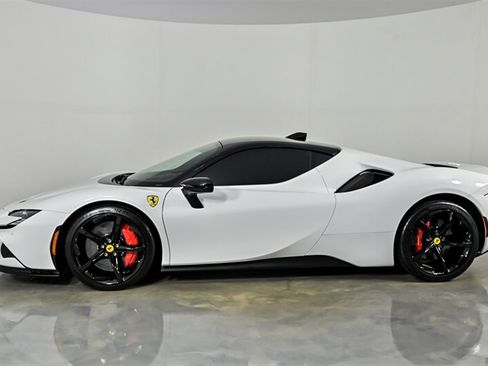 Used 2023 Ferrari SF90 Stradale AWD/4WD image 6