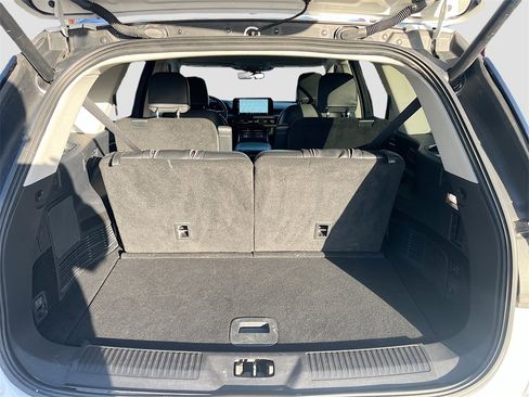 Used 2025 Lincoln Aviator Reserve w/ Jet Appearance Package image 28