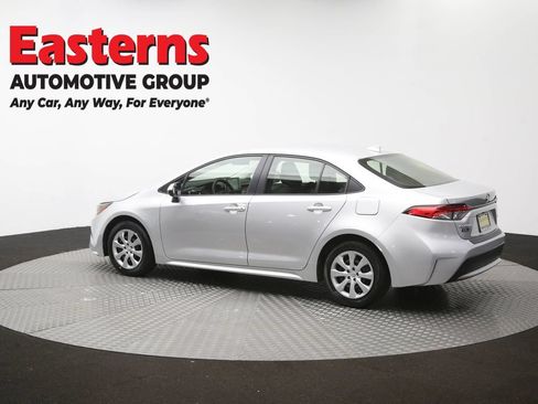 Used 2021 Toyota Corolla LE w/ Carpet Mat Package (TMS) FWD image 61