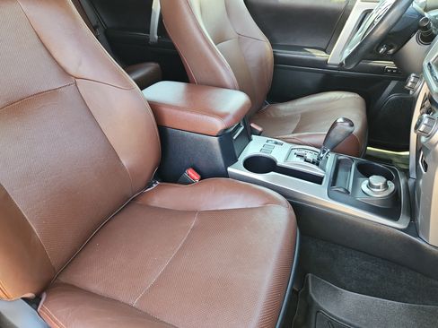 Used 2018 Toyota 4Runner Limited AWD/4WD image 15