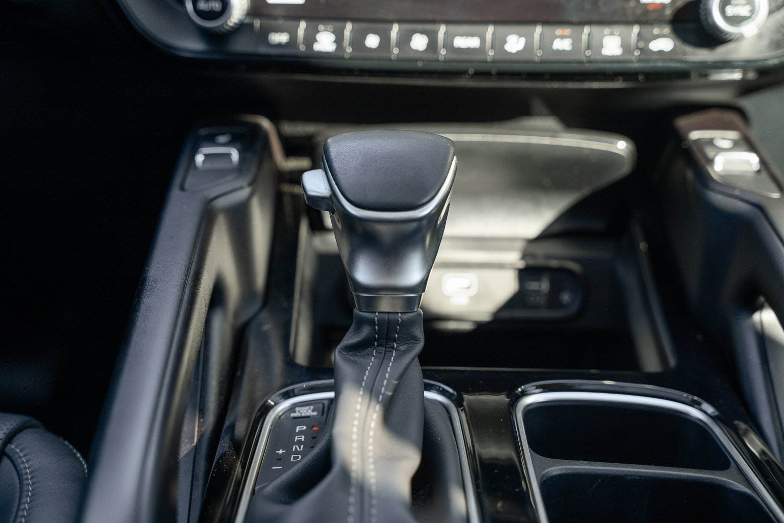 Used 2025 Kia Telluride S FWD image 37