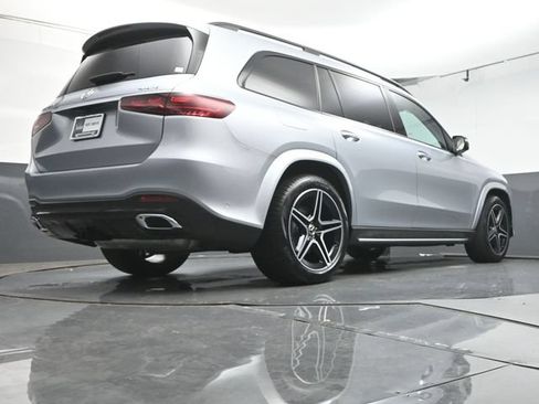 Used 2026 Mercedes-Benz GLS 450 4MATIC image 40