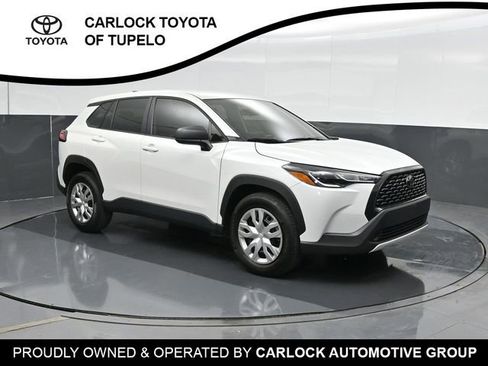 Used 2025 Toyota Corolla Cross L FWD image 5