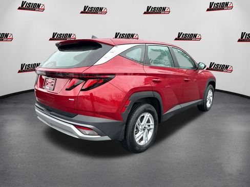 Used 2025 Hyundai Tucson SE AWD/4WD image 5