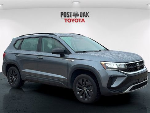 Used 2023 Volkswagen Taos S image 1